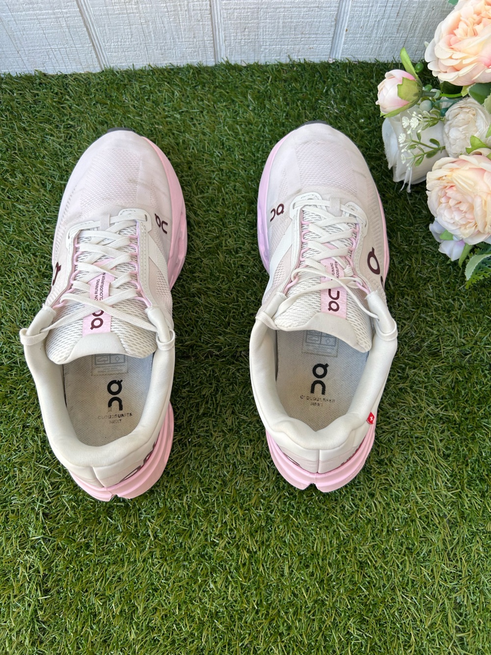 ON Cloudsurfer Next Peony | Ivory WOMEN size 7.5 gently used - Picture 12 of 16